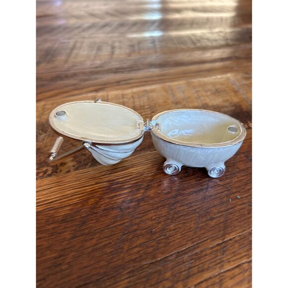 Vintage Silver Toned Miniature Baby Carriage Trinket Box Novelty Decor Collectib - Picture 4 of 7